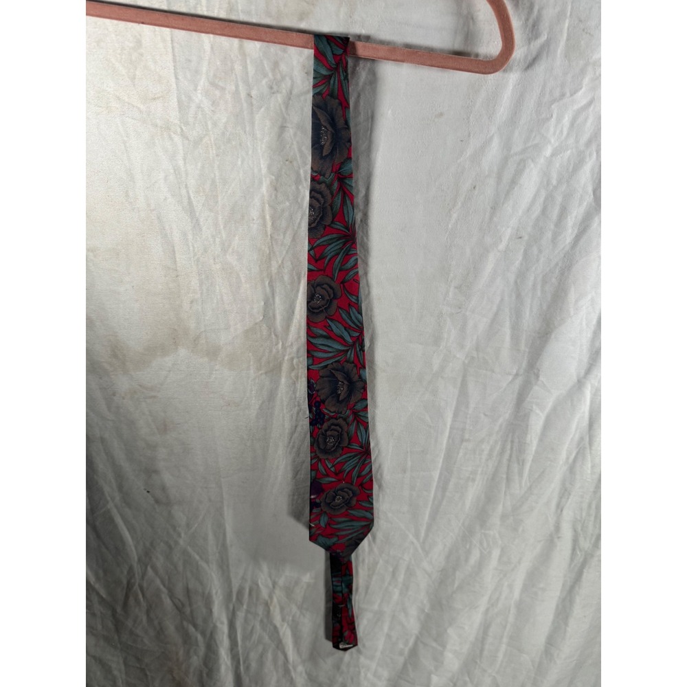 Halston III Vintage Red Floral Silk Tie Made in USA Italian Silk Necktie